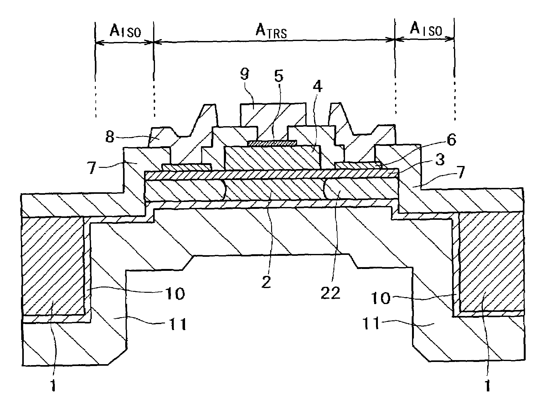 Semiconductor device with high structural reliability and low parasitic capacitance