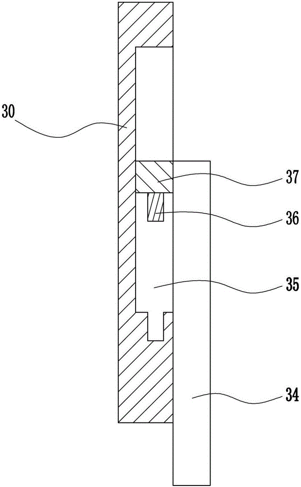 Aluminum foil fixed width cutting device for pharmaceutical packaging