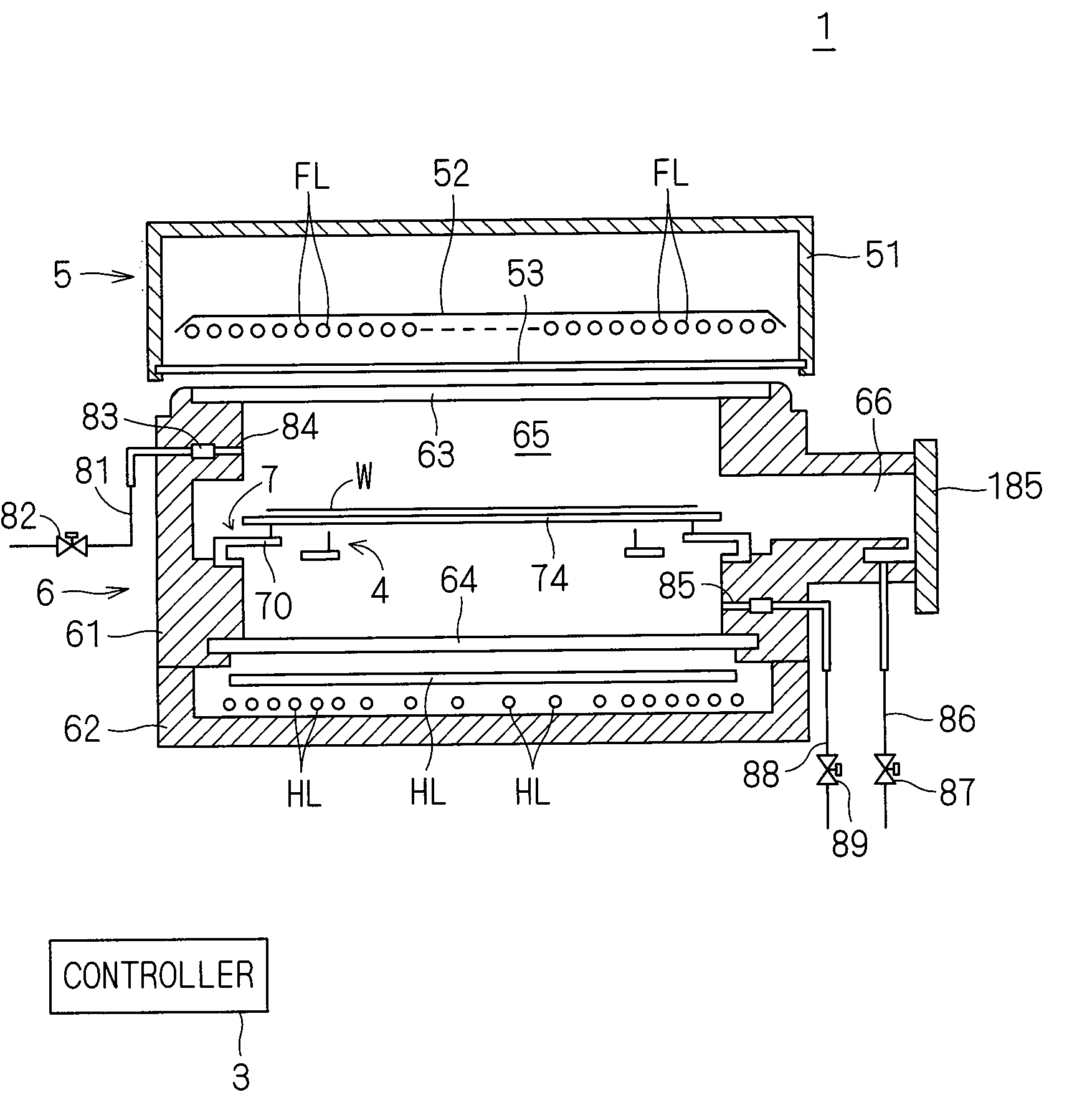 Heat treatment apparatus for heating substrate by exposing substrate to flash light