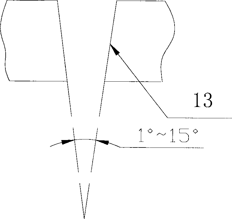 Horizontal-type continuous biochar carbonization device