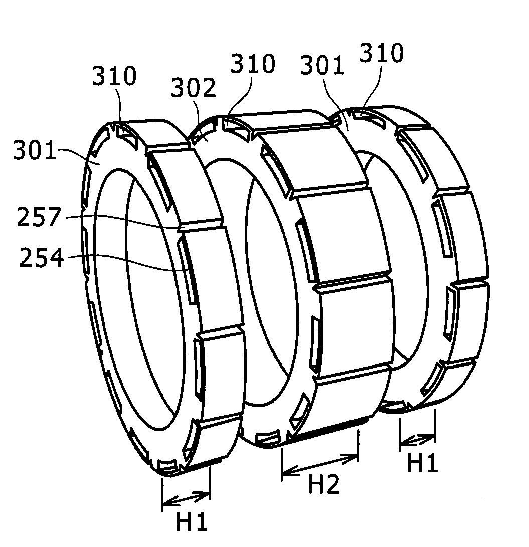 Rotary electric machine with air gaps configured to cancel torque pulsations