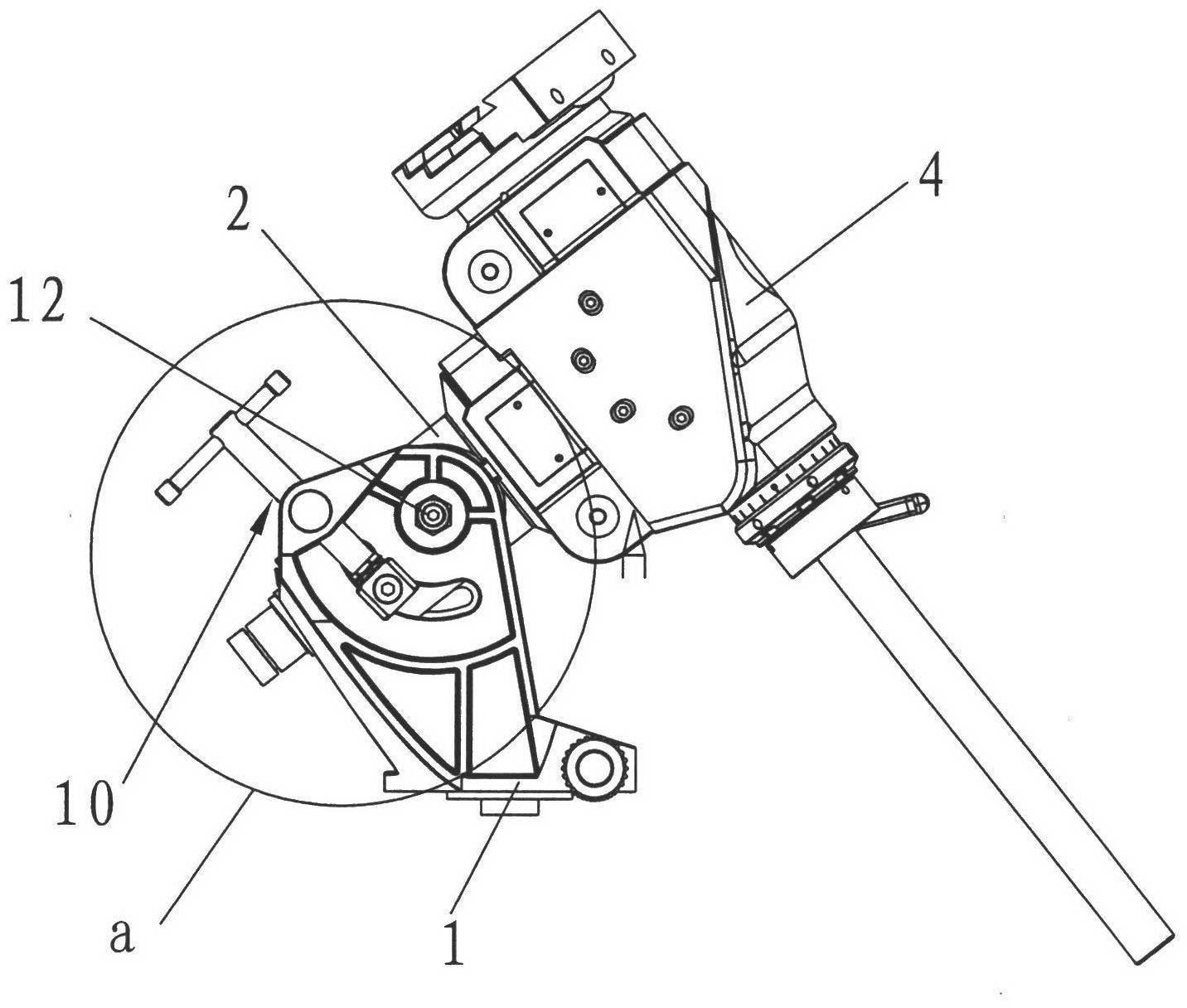 Latitude adjusting mechanism for equatorial telescope bracket