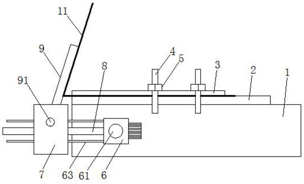 A bending machine for the production of metal panels for curtain walls