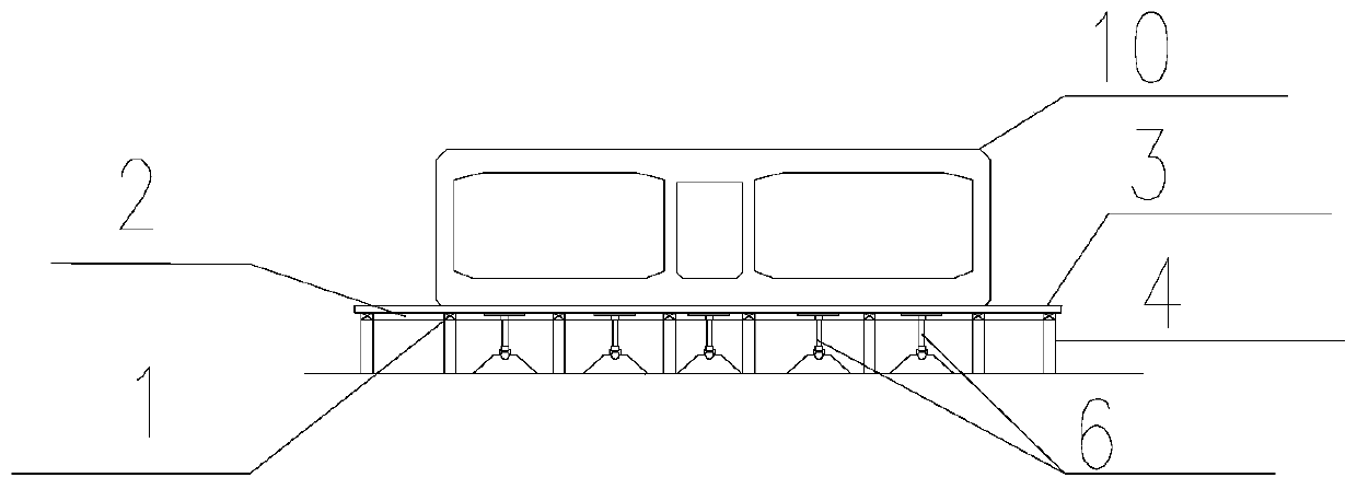 Device and method for manufacturing immersed tube tunnel pipe section without dry dock and using hydraulic jacking