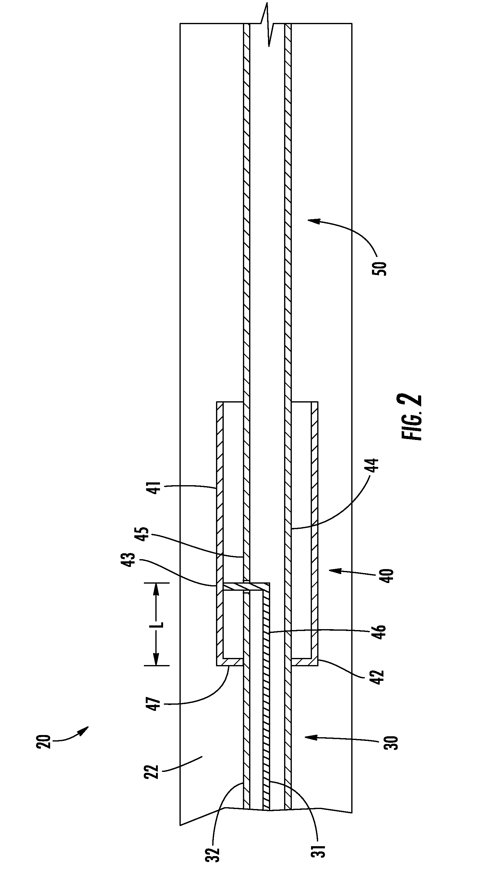 Hydrocarbon resource heating system including balun having a ferrite body and related methods