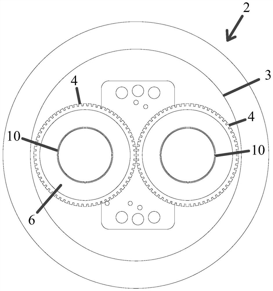 Oppositely-rolling granulator for organic fertilizer