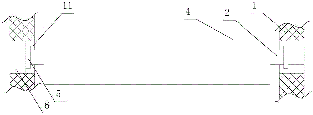 Cloth drawing device without buffering space