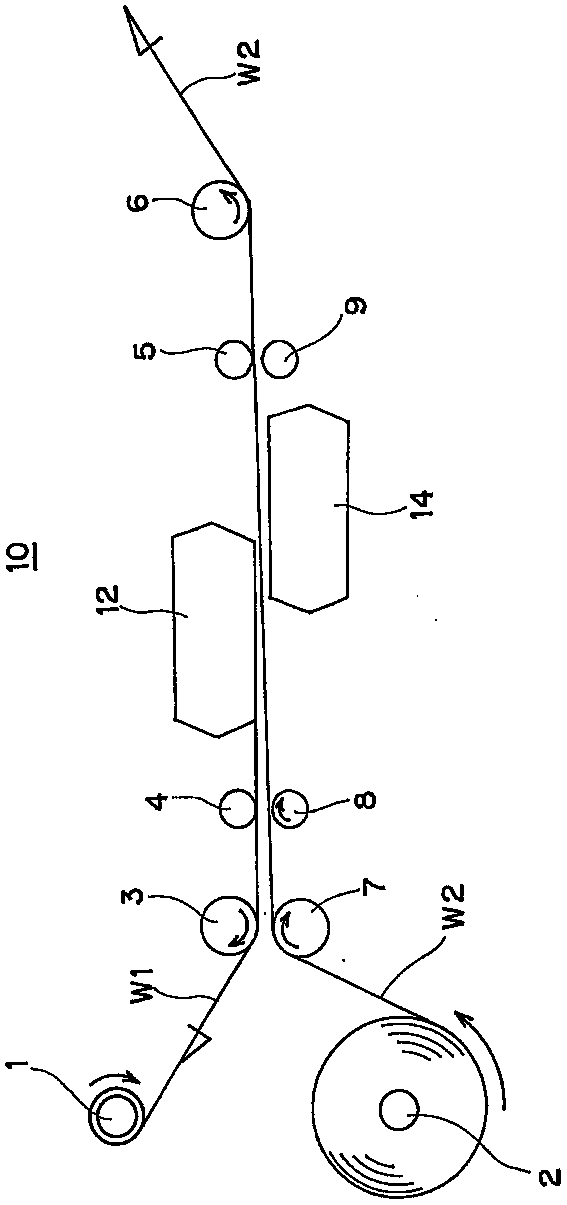 Sheet material cutting device and sheet material connecting device using the same