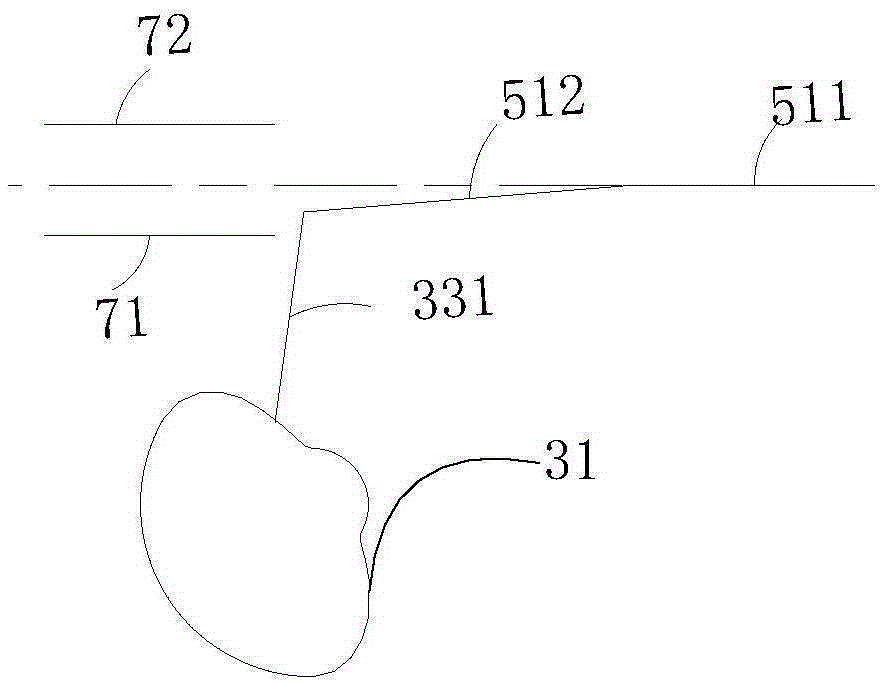 Layered packaging device and layered packaging method