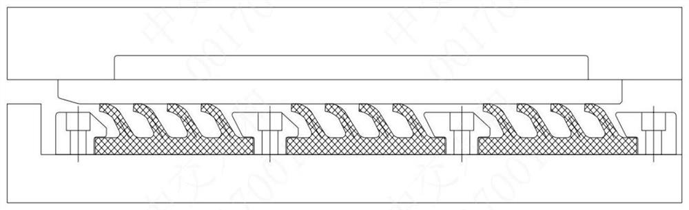 Main drive sealing system and method of shield machine self-adapting to soil bin pressure changes