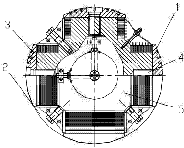 Synchronous motor of solid pole winding with damp