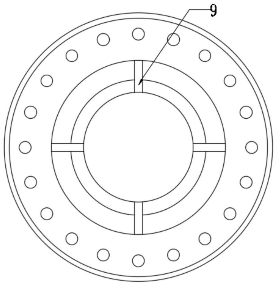 A quick-detachable self-sealing jumper hose connection device for offshore floating devices