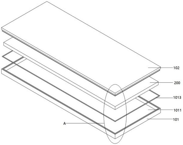 Laminated latex silk quilt and preparation method thereof