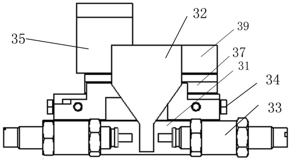 A kind of buckle and its manufacturing equipment and manufacturing method