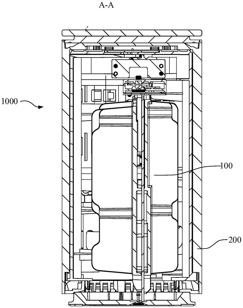 Chip heat dissipation structure and electronic equipment