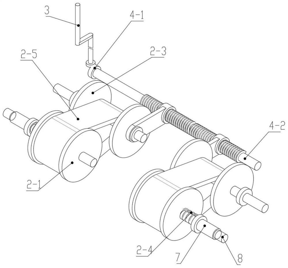 A manual wheelchair with infinitely adjustable transmission ratio