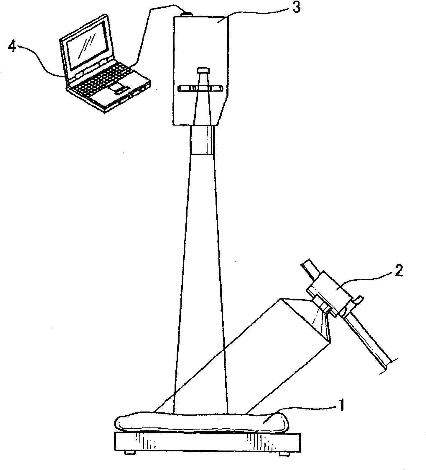 Heat regenerating element and heat regenerating material using same