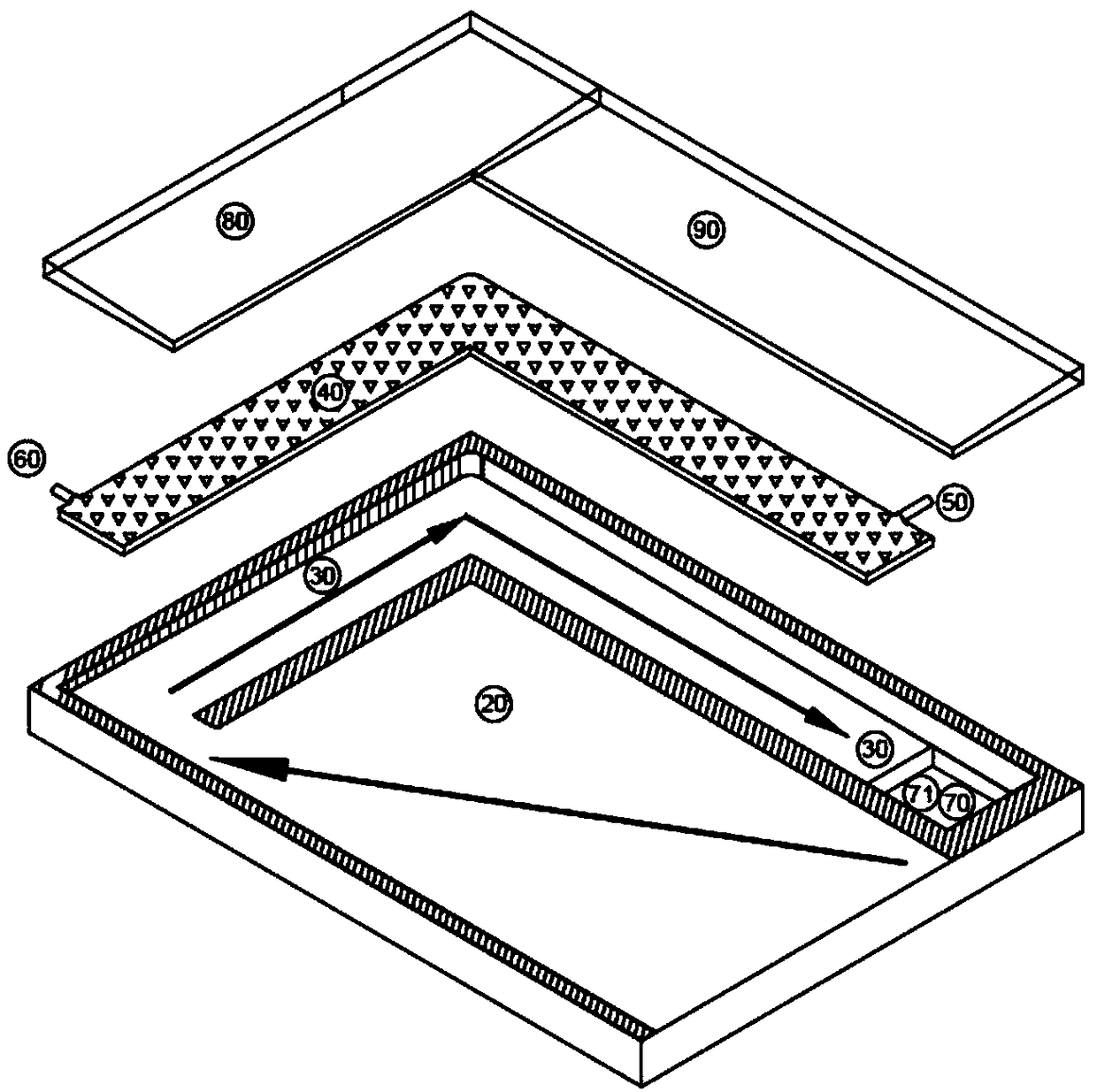 Efficient shower tray with a static heat recovery device integrated in its surface, accessible and easy to clean