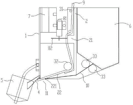 Automatic sponge wrapping device