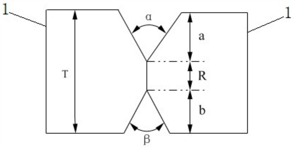 Thick-wall high-strength steel double-sided submerged arc welding method for dynamic load occasion