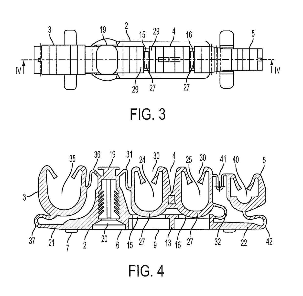 Plastic holder for anti-vibration fastening an elongated object