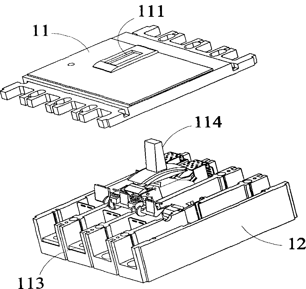 Built-in circuit breaker with automatic switch-on function