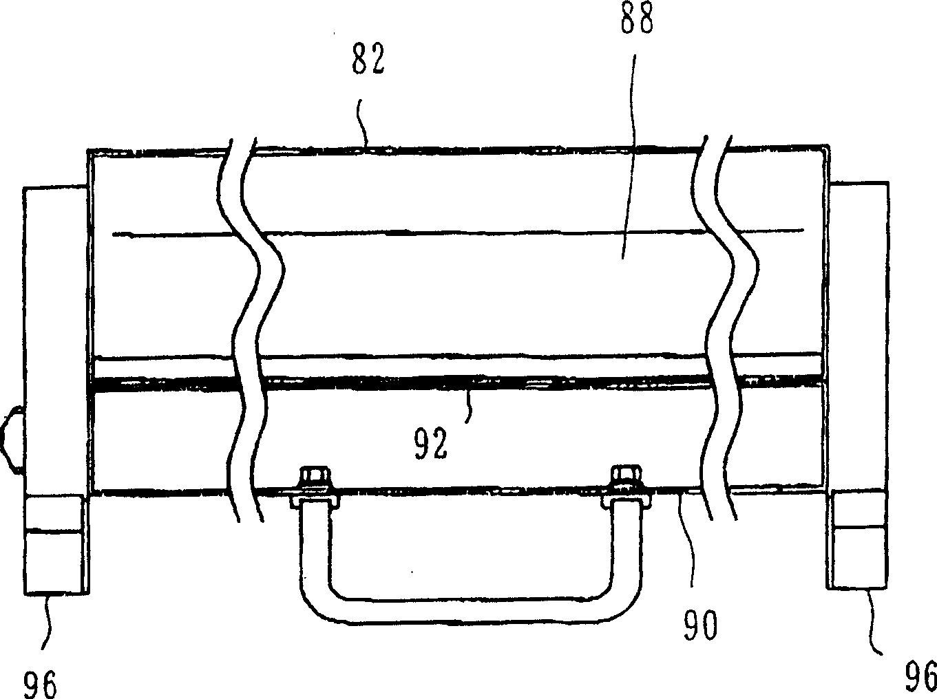 A cylinder cleaning apparatus