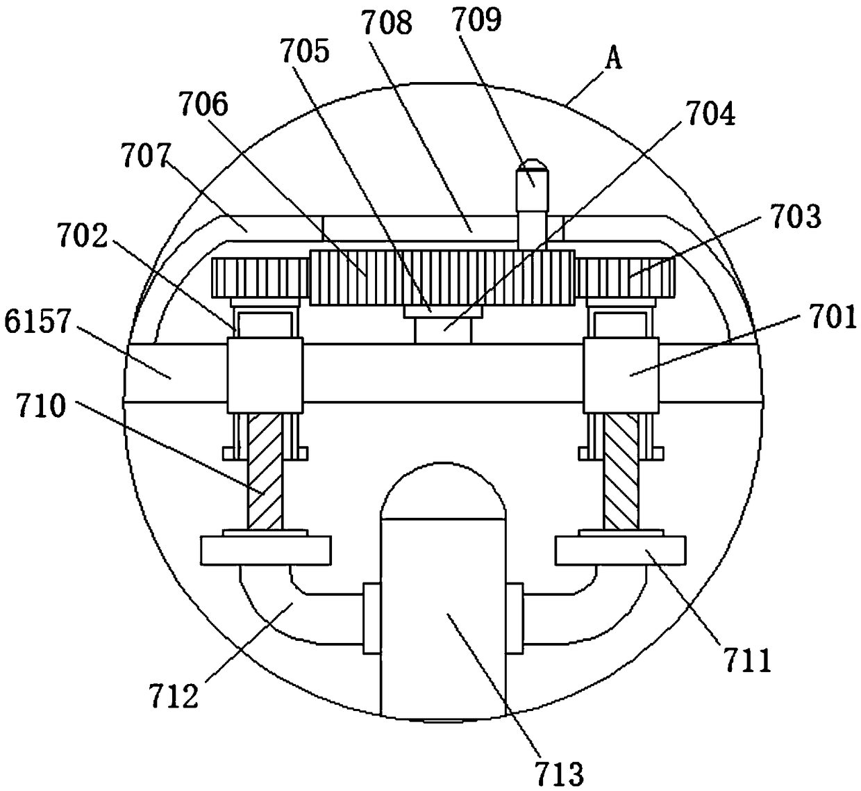 Mashed garlic manufacturing device subjected to deformation and transverse grinding based on pressure