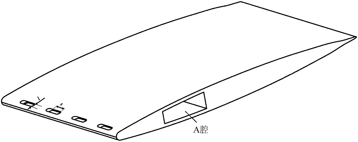 Hot gas anti-icing structure of forward-sloped engine support plate