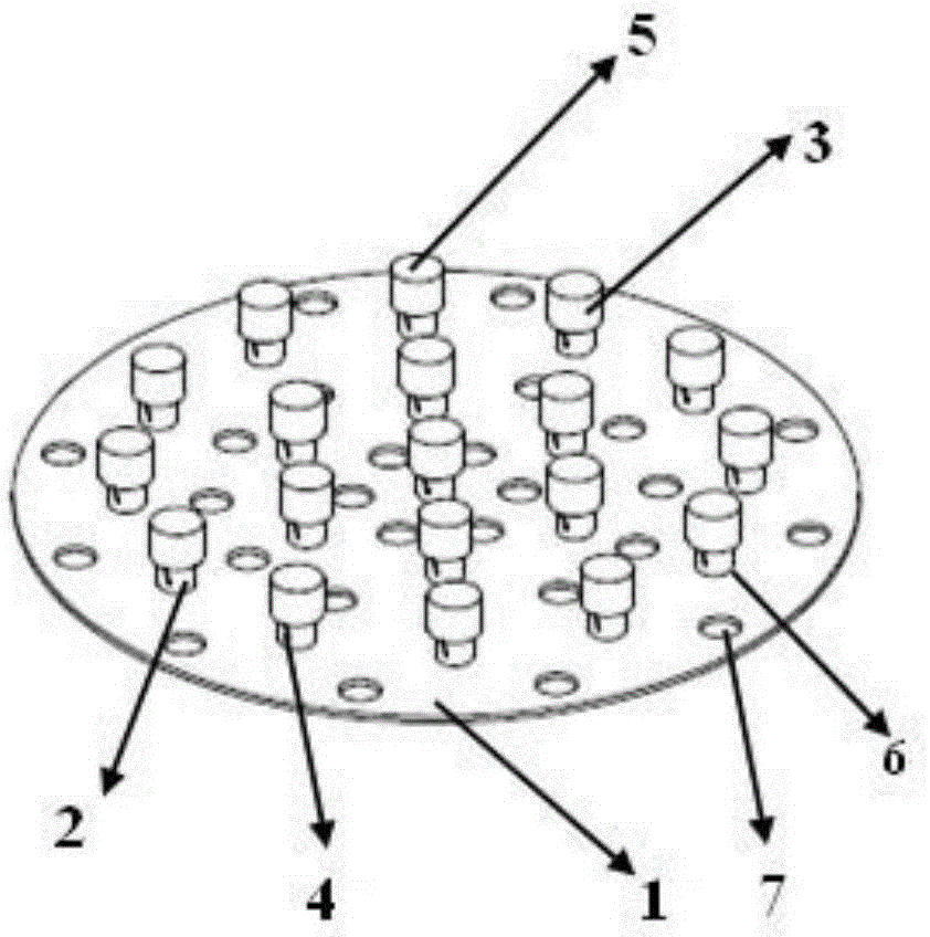 A light and heavy phase redistribution device for a liquid-liquid extraction packed tower