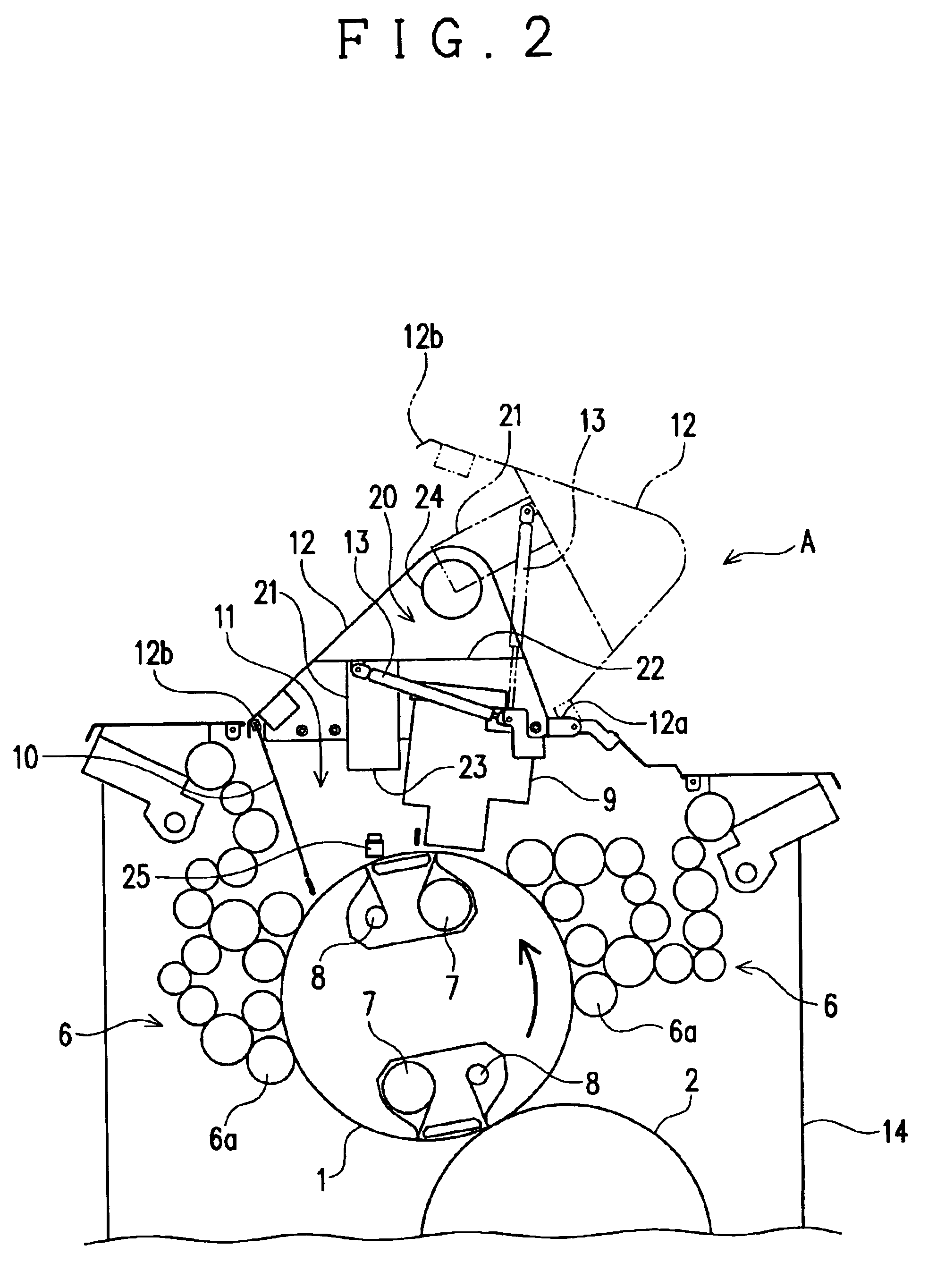 Printing press with a temperature control unit for a plate cylinder