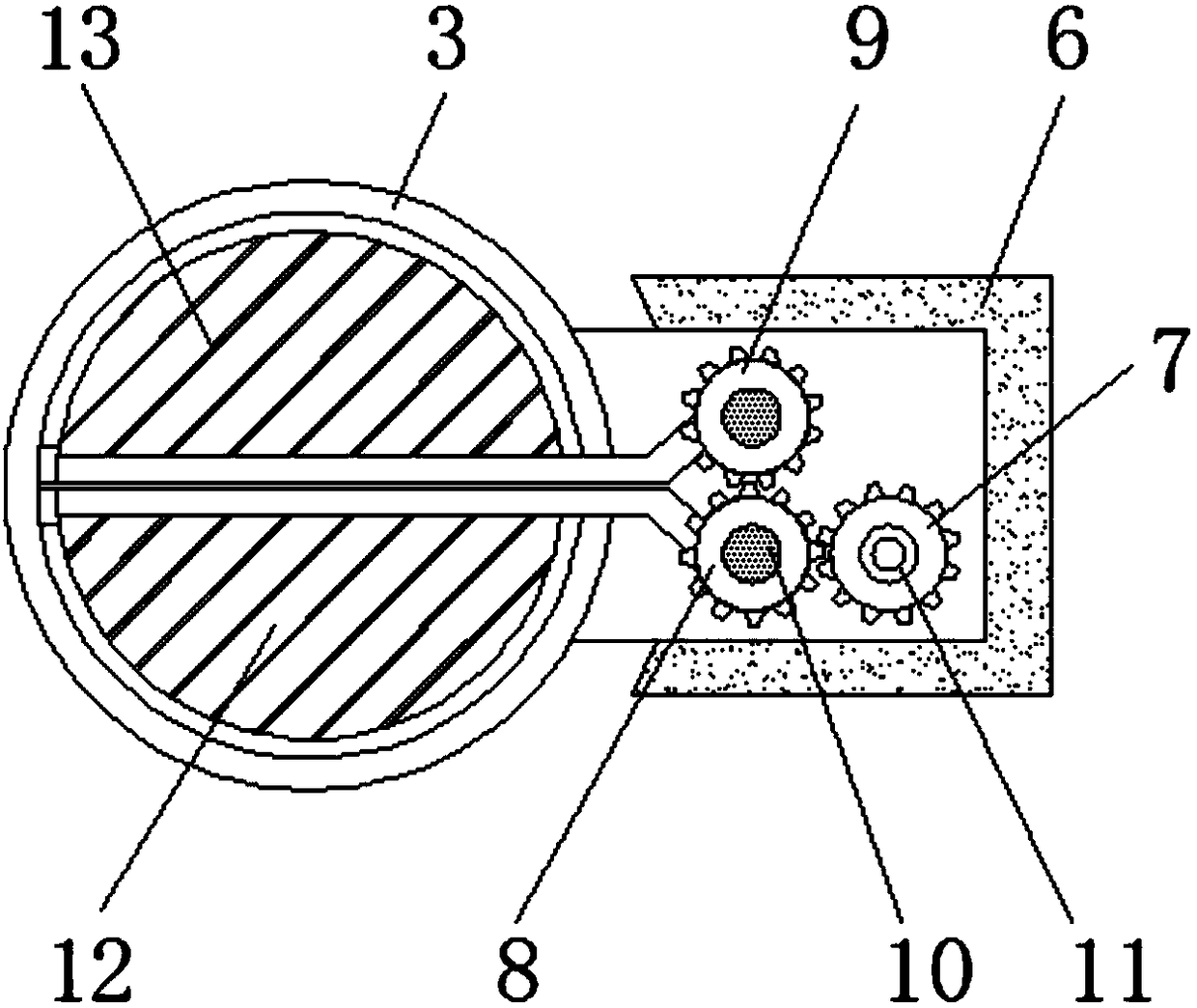 Stir-frying device used for processing tea and convenient to controlling feeding amount