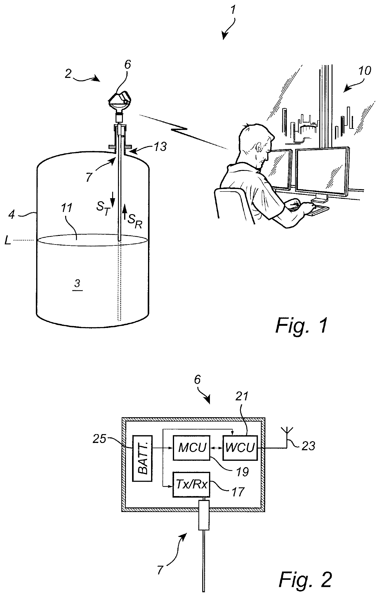 Radar level gauge system with low reflection spacer arrangement