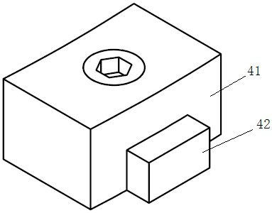 Flywheel energy storage device capable of automatically balancing in vacuum environment