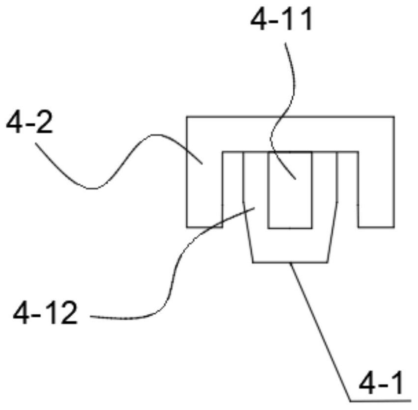 Water storage device