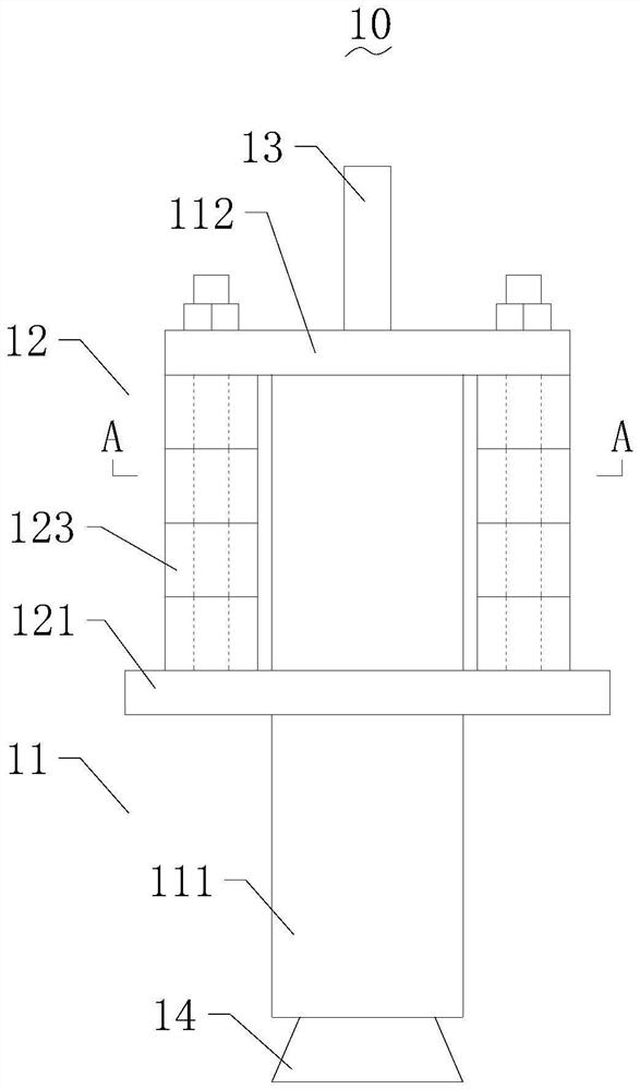 Sliding type quartz feeding device, Czochralski single crystal furnace and method for increasing pulling speed