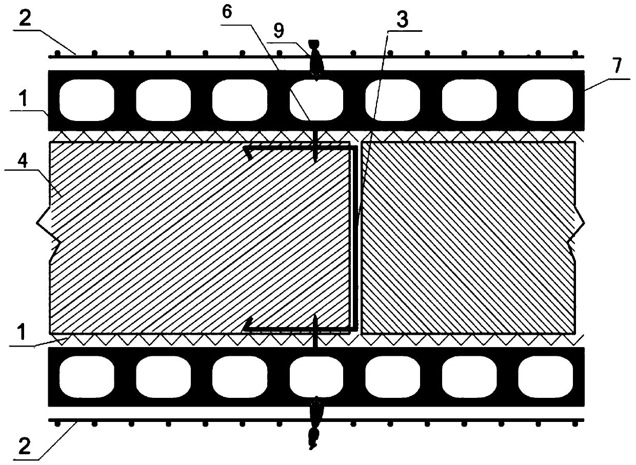 Integral sprayed wall body structure with internal and external molds