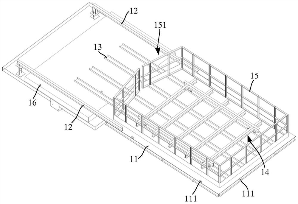 Hoisting device for large equipment and hoisting method thereof