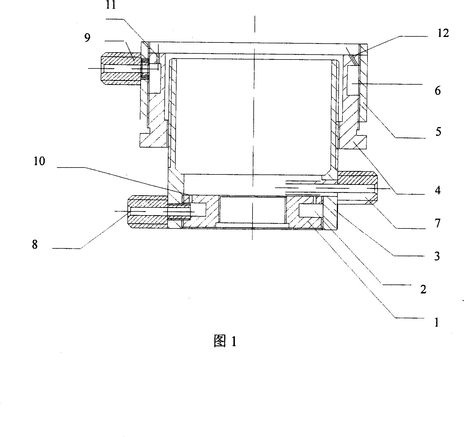 Porous titanium coating atmospheric plasma spraying gas protecting apparatus and its spraying method