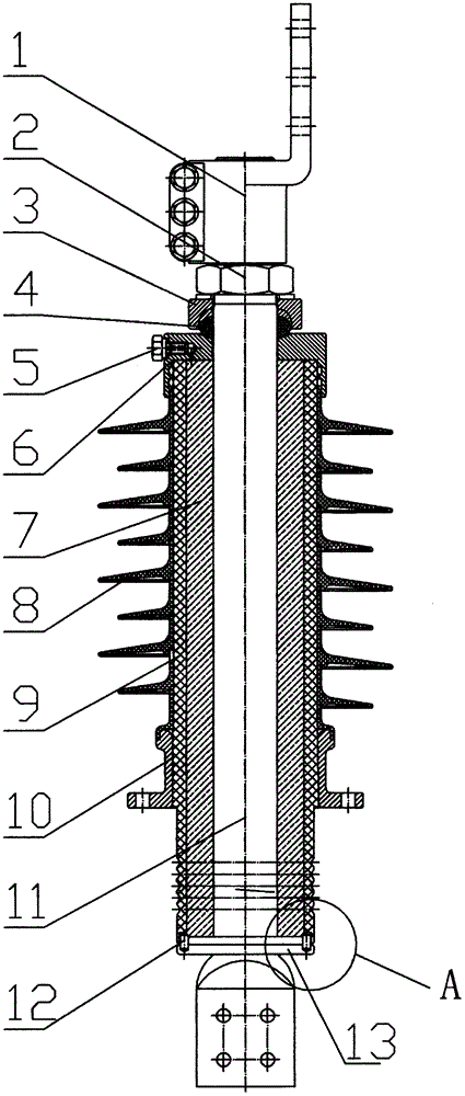 Non-winding non-capacitive type compound insulation casing pipe