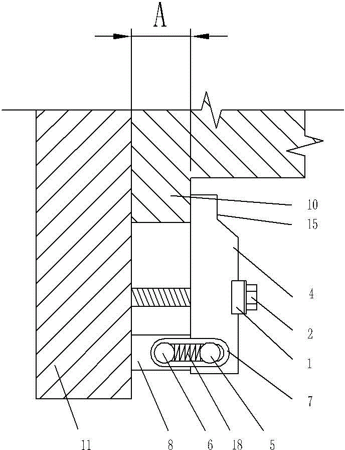 Clamping device of injection molding machine mould