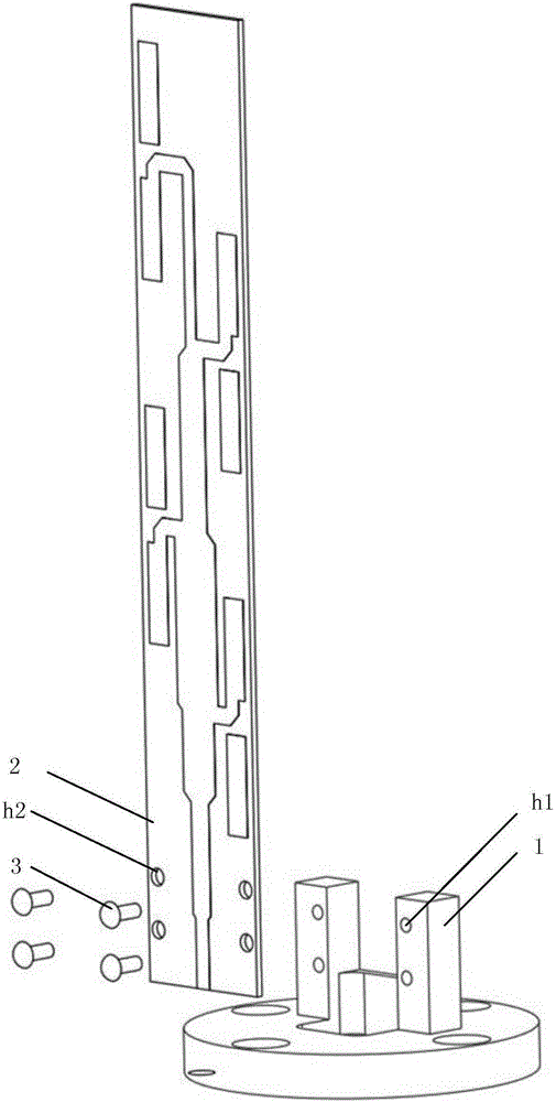 C-wave band high-gain omni-directional antenna microstrip three-dimensional layout topological architecture