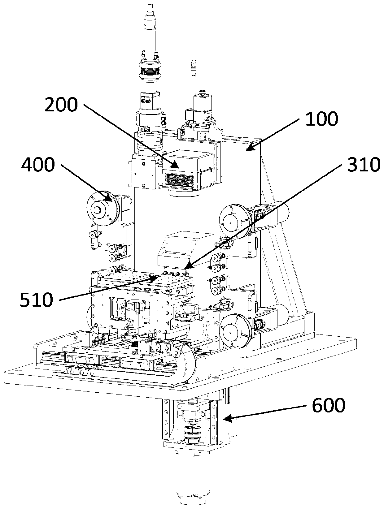 Bonding device and bonding method