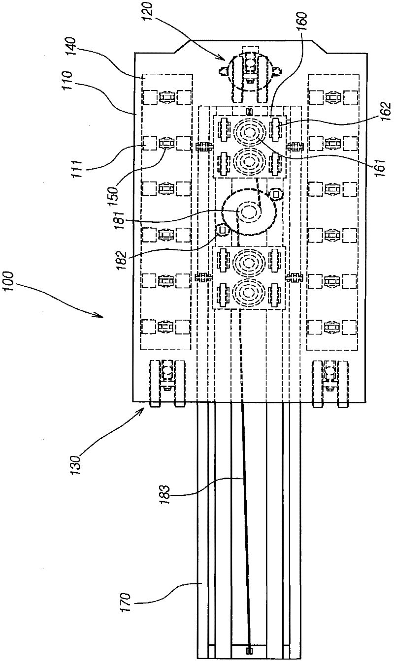 Movable rail apparatus for transferring ships and method of transferring ships using the same