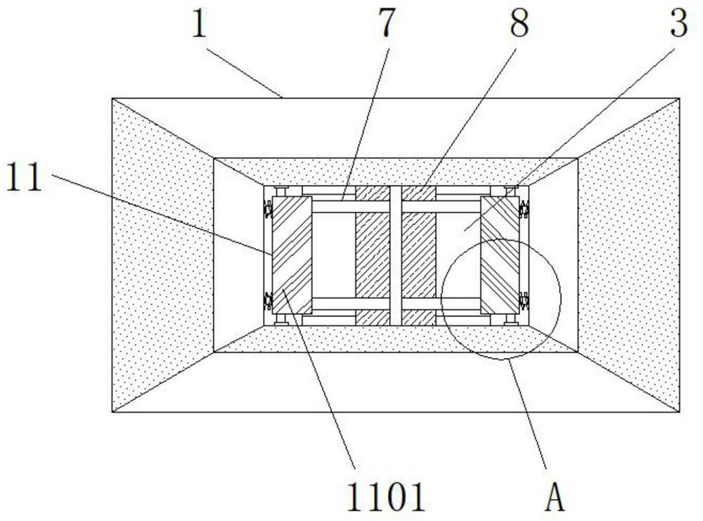 Quantitative feeding device for processing feed additive for promoting reproduction of laying fowls