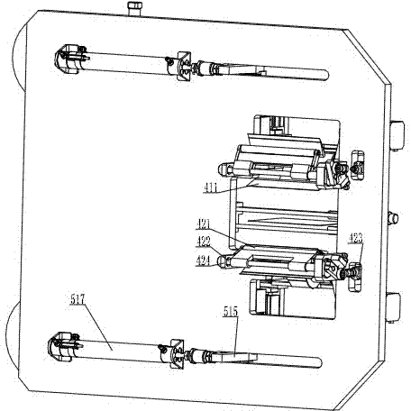 Gluing device and gluing method