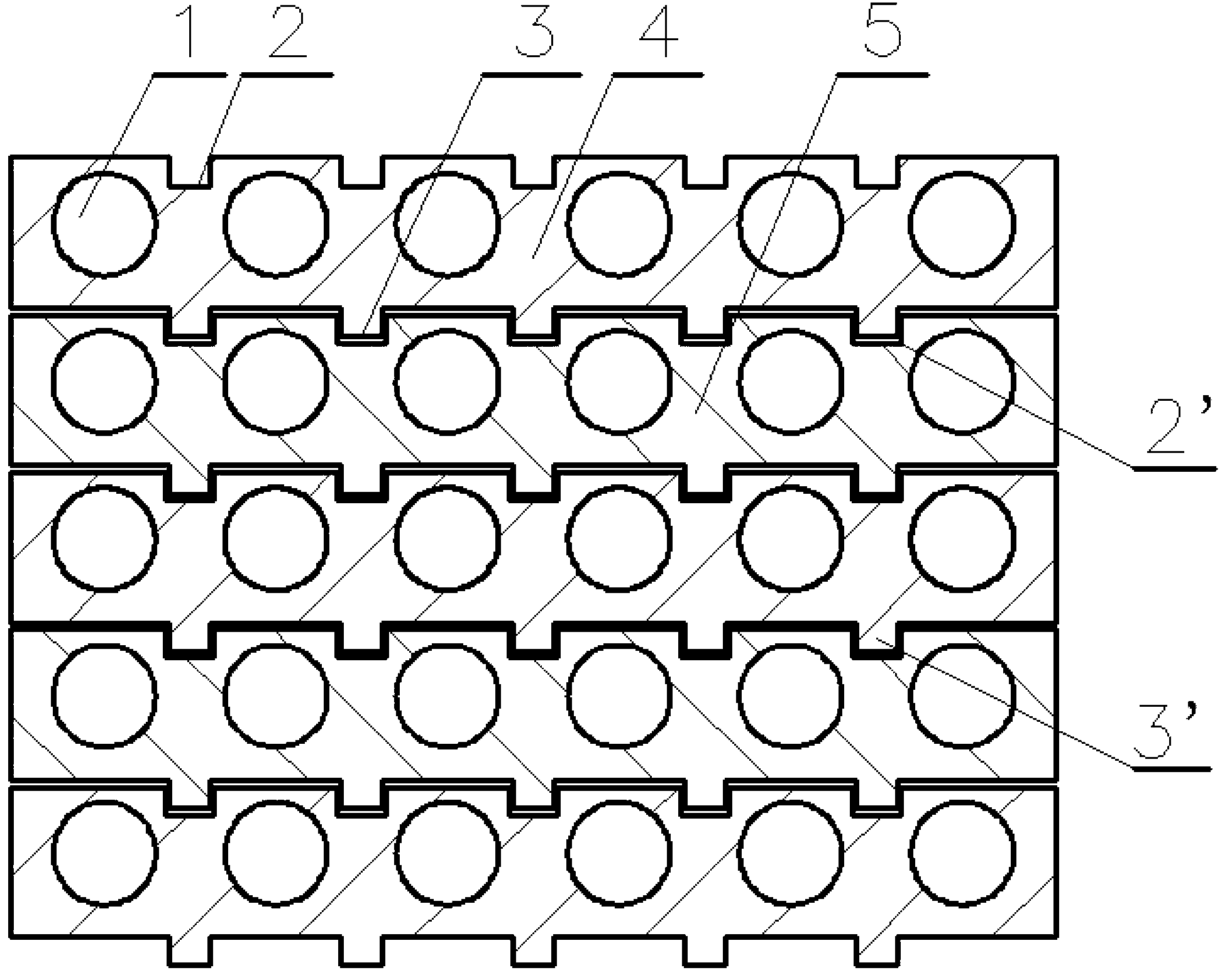 Honeybee attracting honeycomb with combined structure