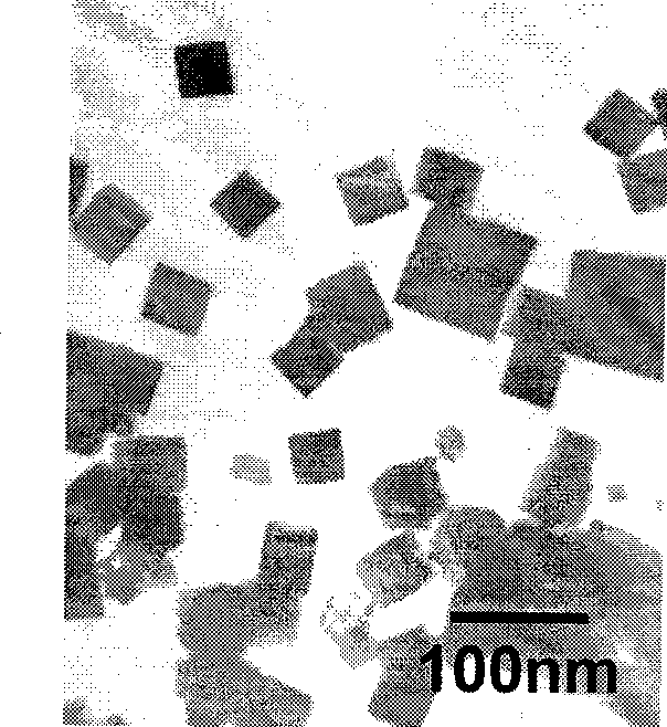 Method for auxiliary preparation of different-shape nano-cerium oxide with microwave