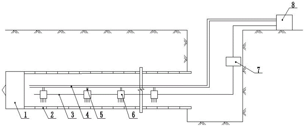 An automatic pressure injection device and method for lubricating drag reducing mud for pipe jacking