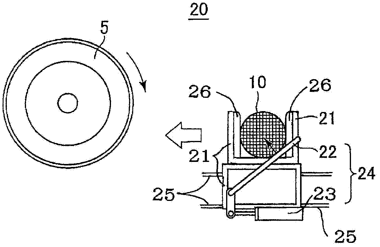 Cutting method of honeycomb dried body and honeycomb dried body cutting device